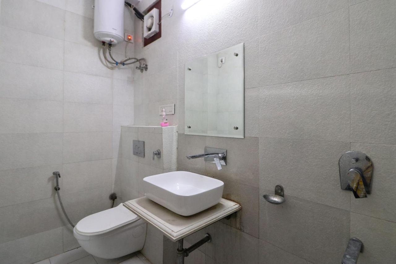 Hotel Westend Holiday Home 5 Mint From Nizamuddin Railway Station New Delhi Ngoại thất bức ảnh