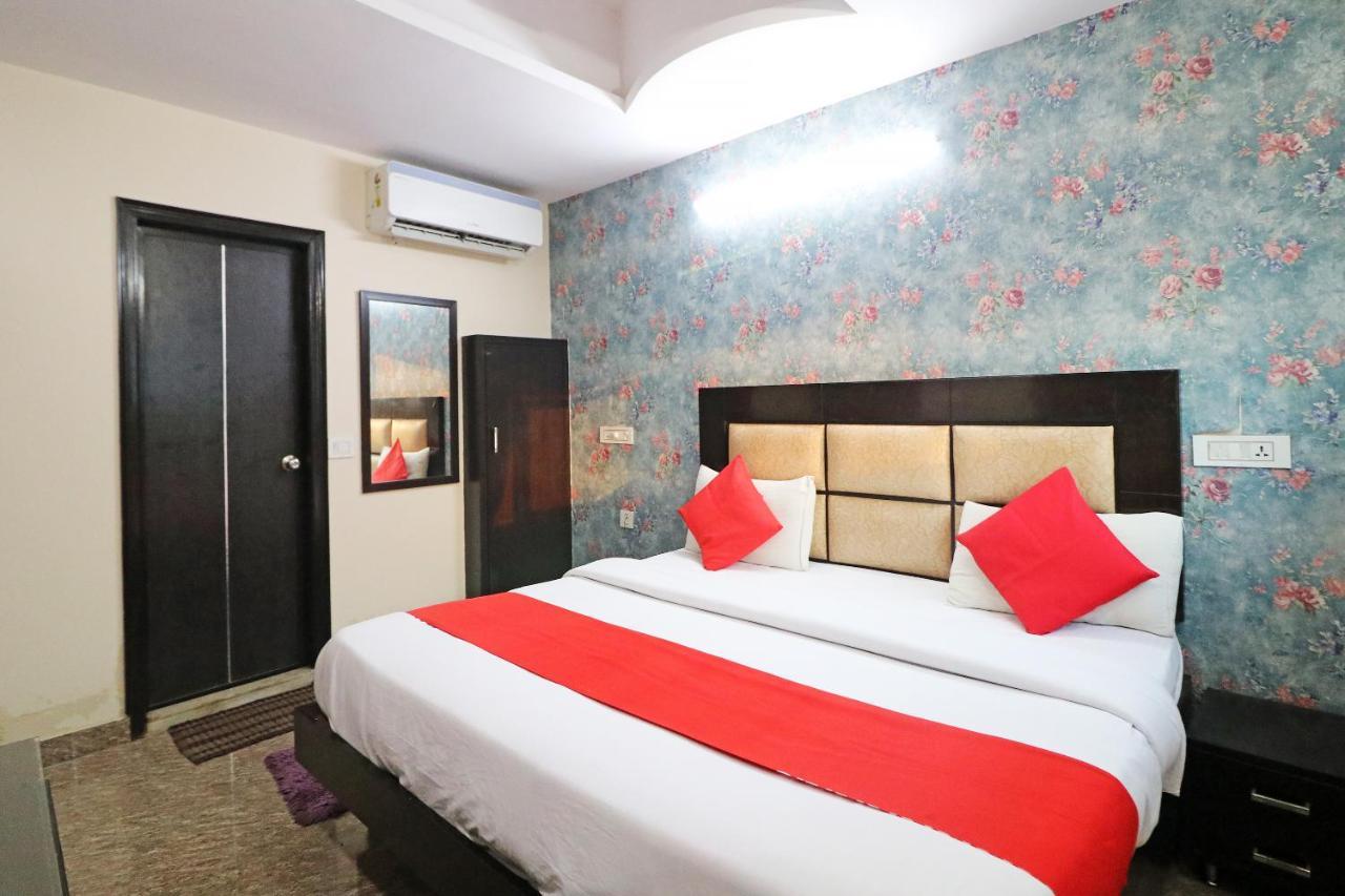 Hotel Westend Holiday Home 5 Mint From Nizamuddin Railway Station New Delhi Ngoại thất bức ảnh